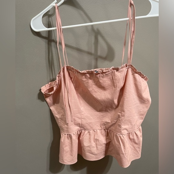 Express Tops - Express Women's NWT Fitted Tie Strap Peplum Cami. ‎ Pink.  Size Large.